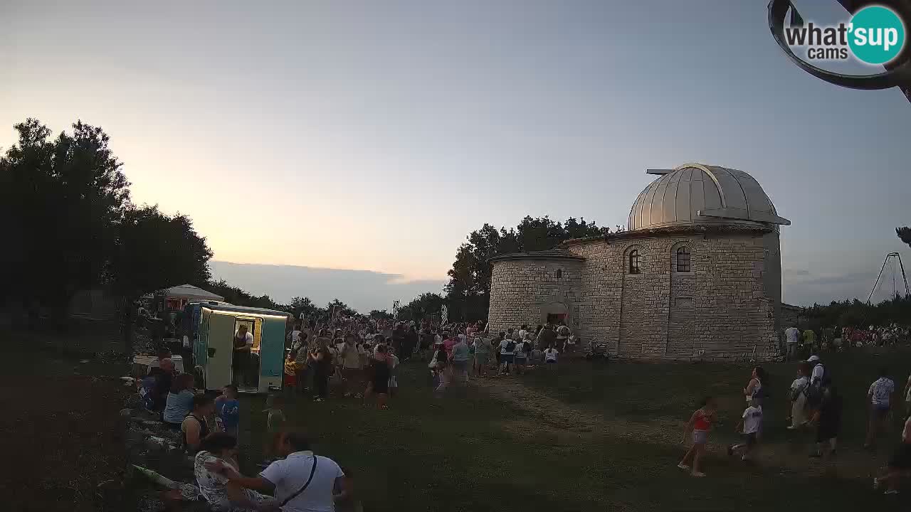 Višnjan Observatory Webcam: Gaze into the Cosmos from Istria, Croatia