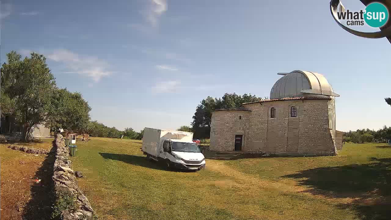 Webcam de l’Observatoire de Višnjan: Plongez dans le cosmos depuis l’Istrie, Croatie
