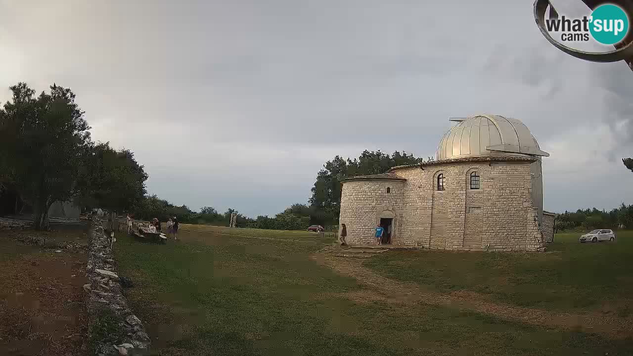 Višnjanska observatorijska spletna kamera: Opazujte vesolje iz Istre, Hrvaška