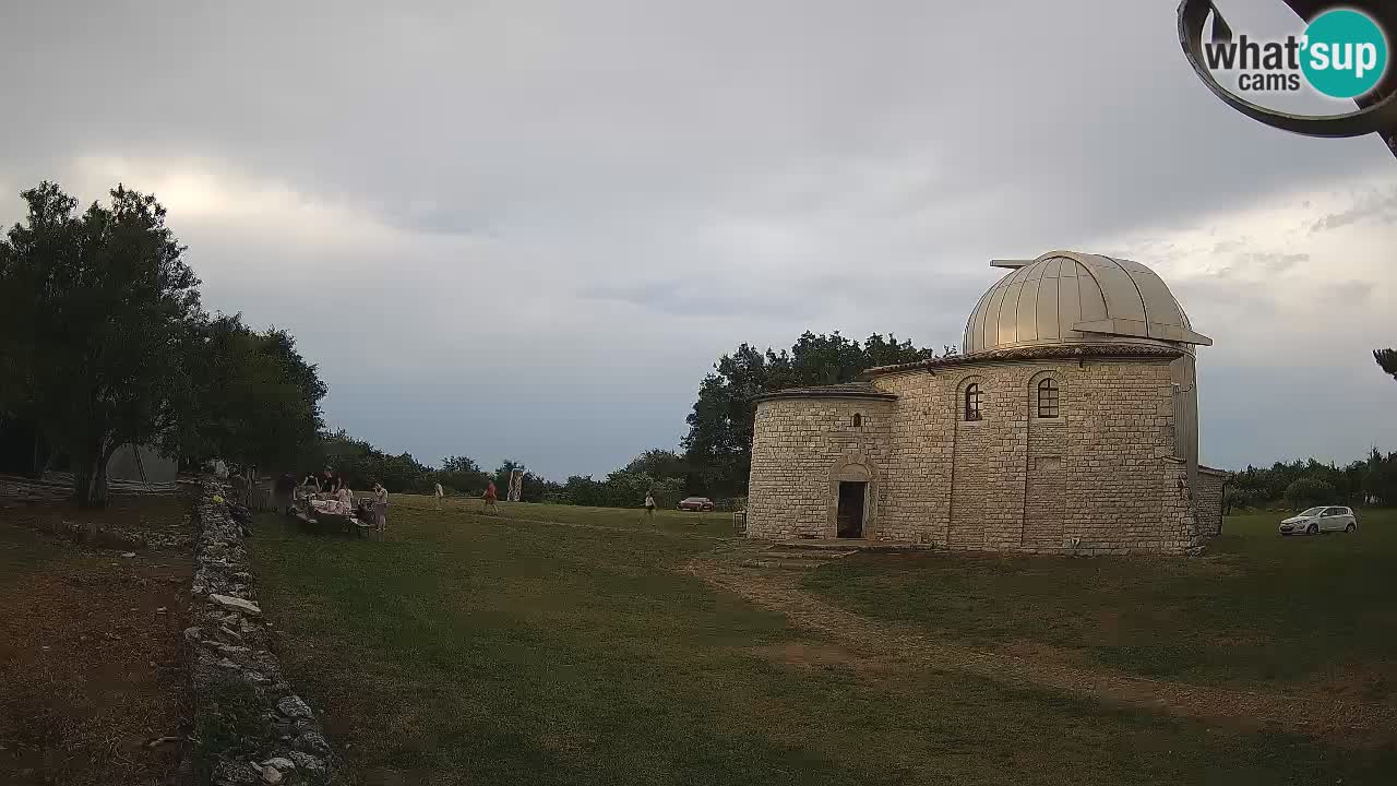 Višnjan Observatory Webcam: Gaze into the Cosmos from Istria, Croatia