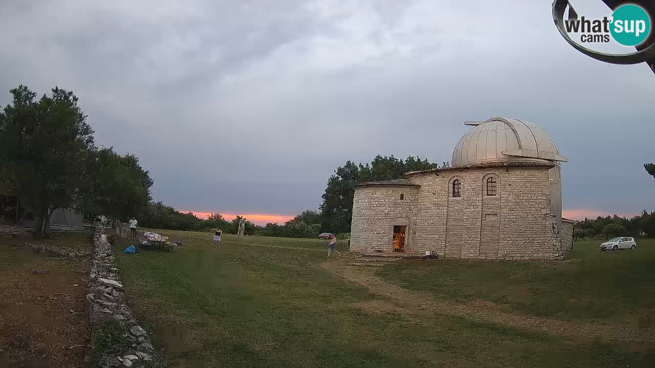 Webcam de l’Observatoire de Višnjan: Plongez dans le cosmos depuis l’Istrie, Croatie