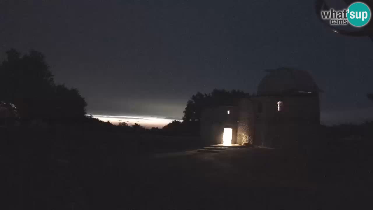 Webcam de l’Observatoire de Višnjan: Plongez dans le cosmos depuis l’Istrie, Croatie