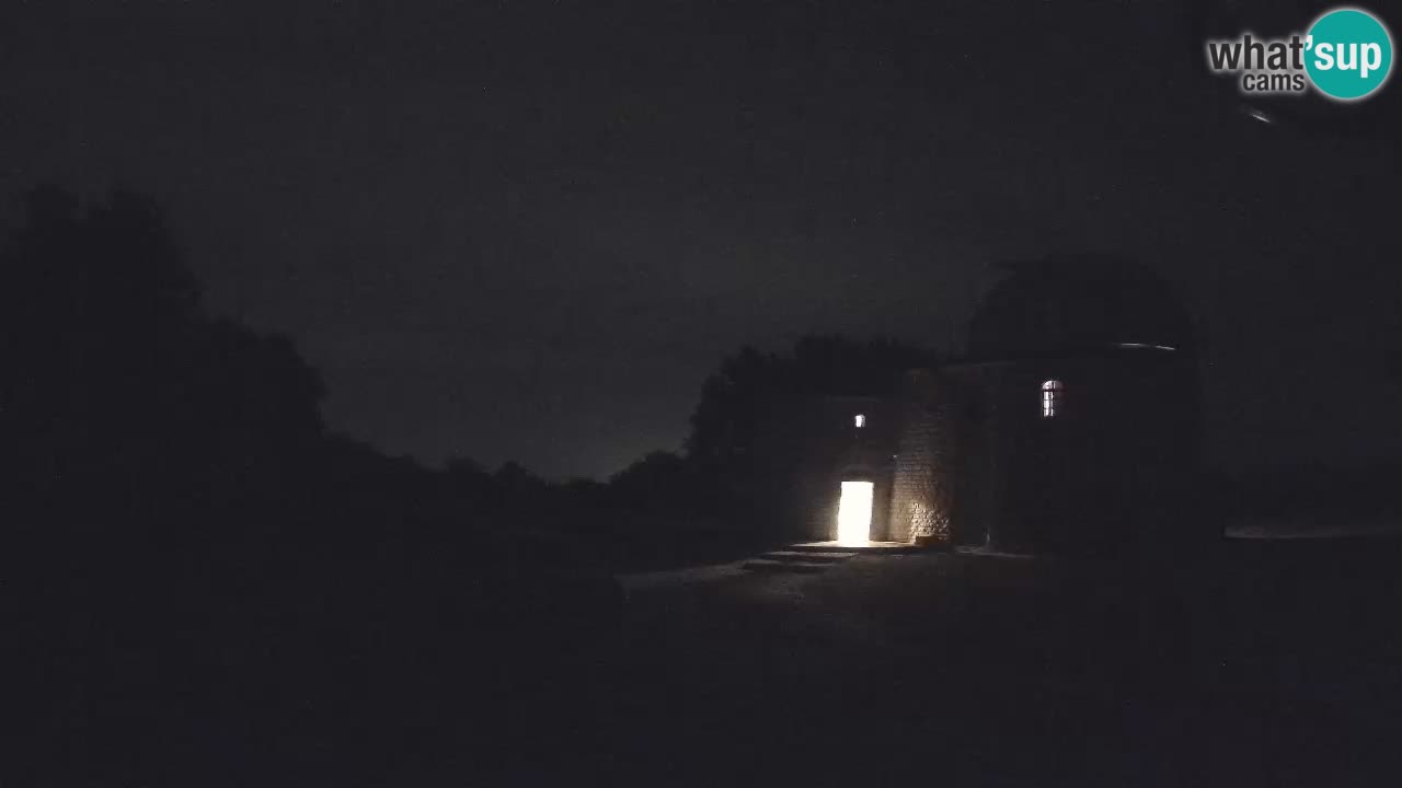 Višnjan Observatory Webcam: Gaze into the Cosmos from Istria, Croatia