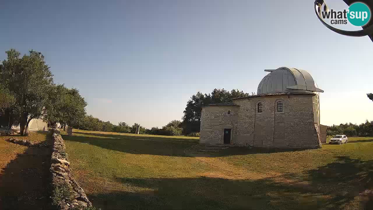 Višnjan Observatory Webcam: Gaze into the Cosmos from Istria, Croatia