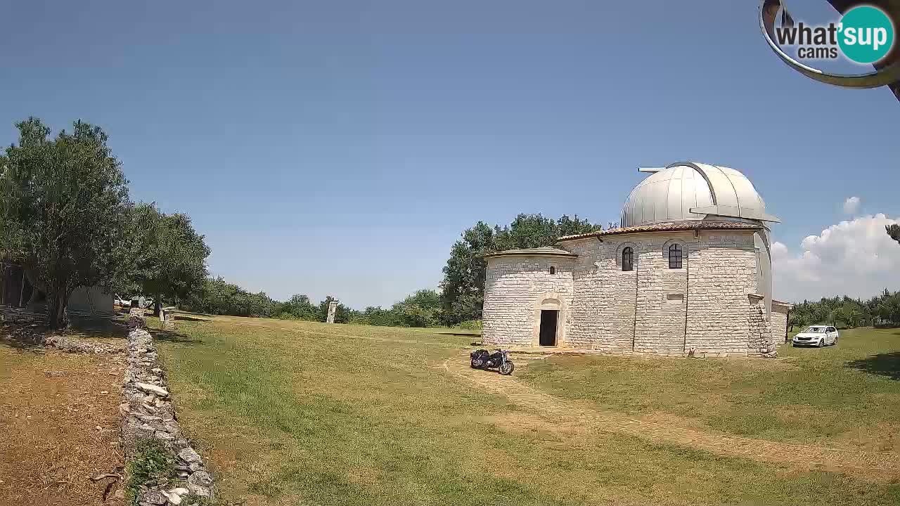 Višnjan Observatory Webcam: Gaze into the Cosmos from Istria, Croatia