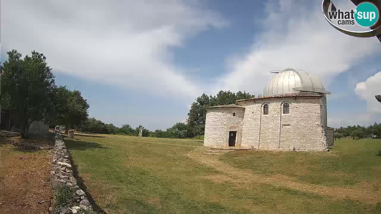 Webcam de l’Observatoire de Višnjan: Plongez dans le cosmos depuis l’Istrie, Croatie