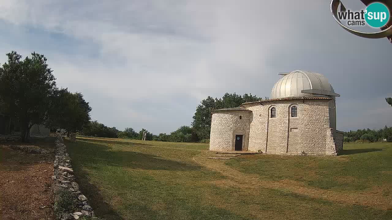 Višnjan Observatory Webcam: Gaze into the Cosmos from Istria, Croatia