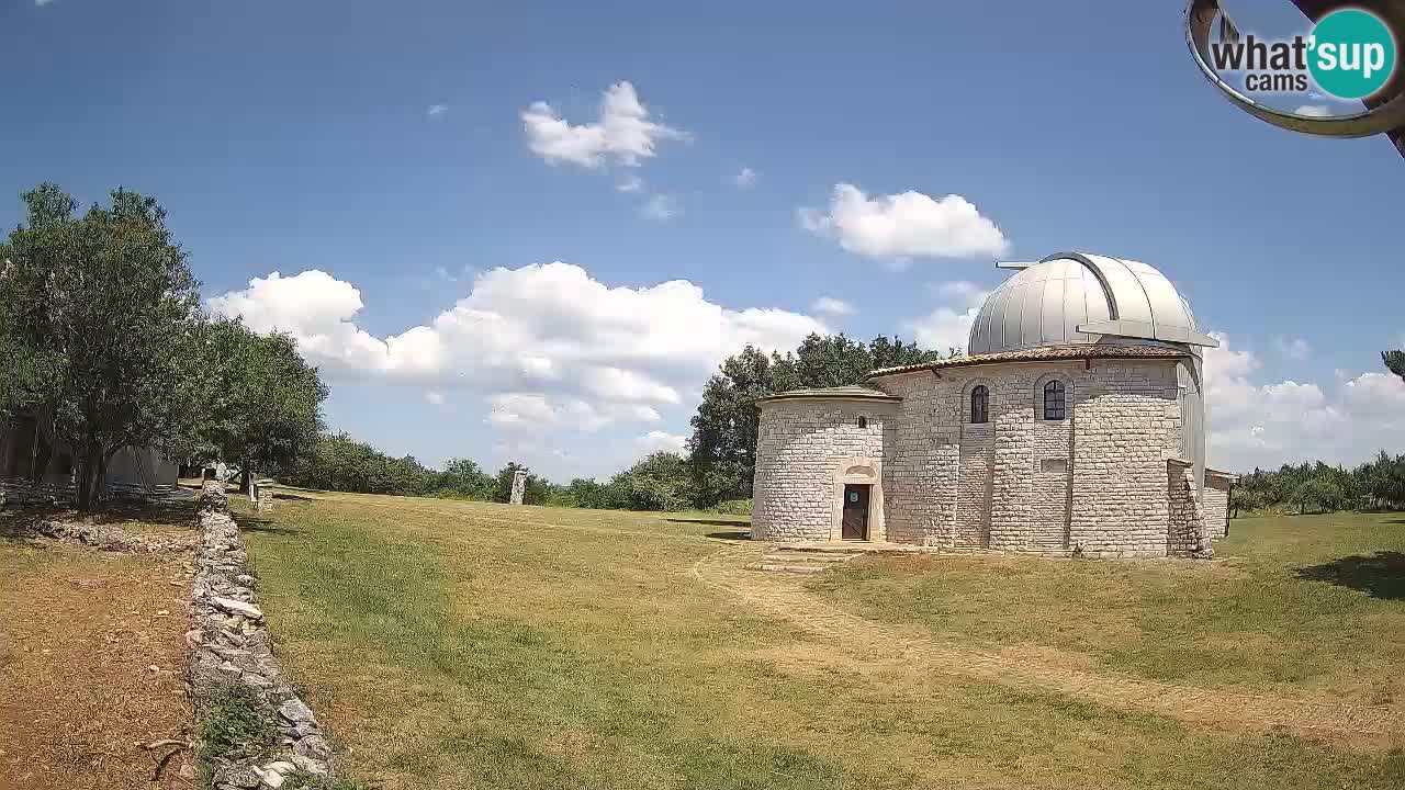 Višnjan Observatory Webcam: Gaze into the Cosmos from Istria, Croatia