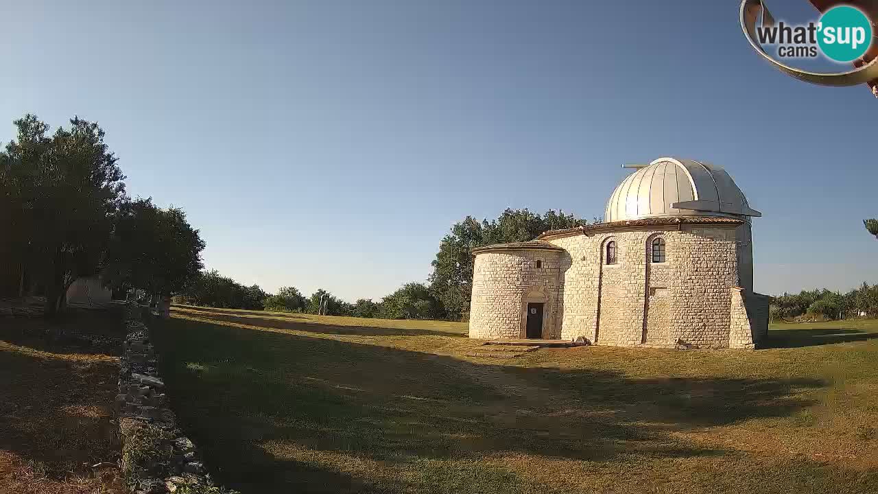 Višnjan Observatory Webcam: Gaze into the Cosmos from Istria, Croatia