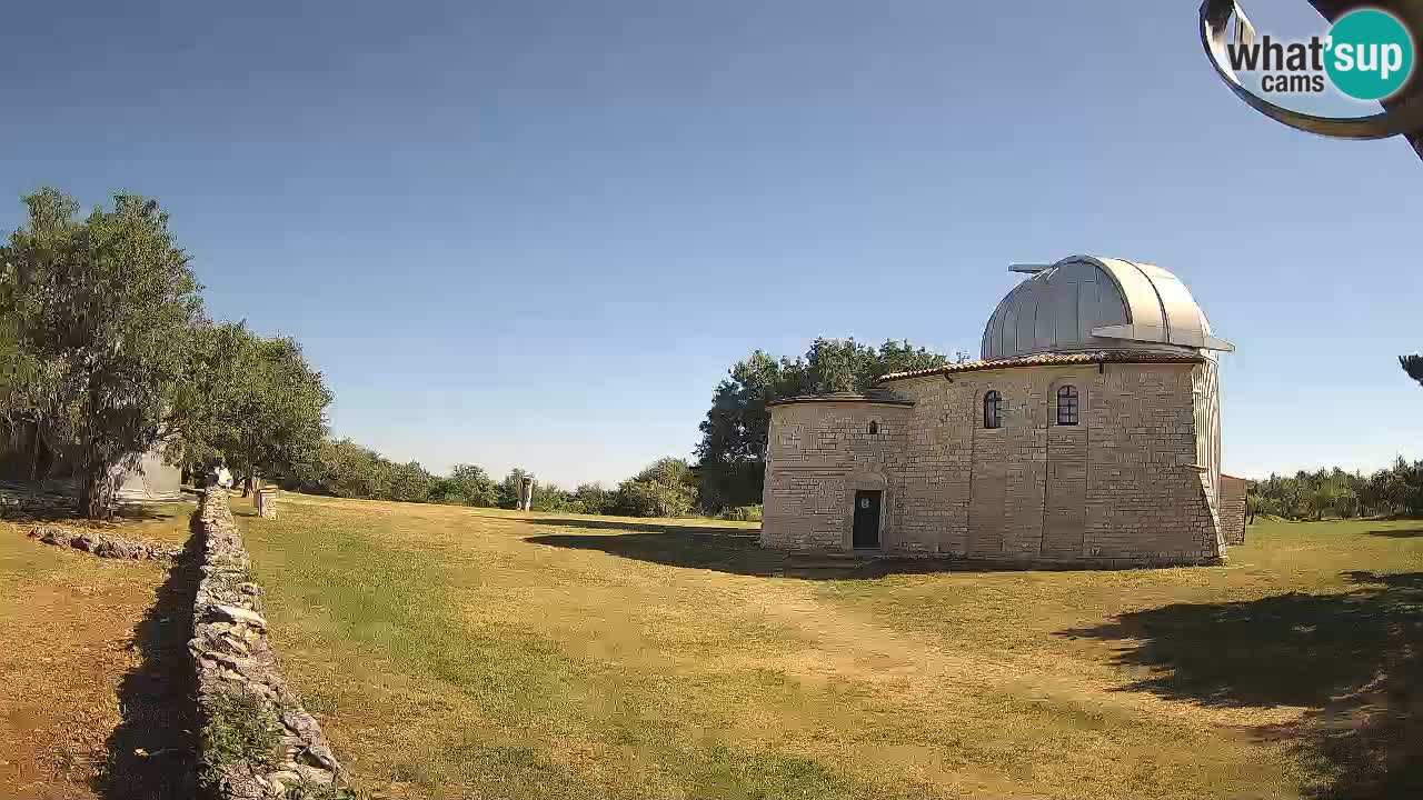 Višnjan Observatory Webcam: Gaze into the Cosmos from Istria, Croatia