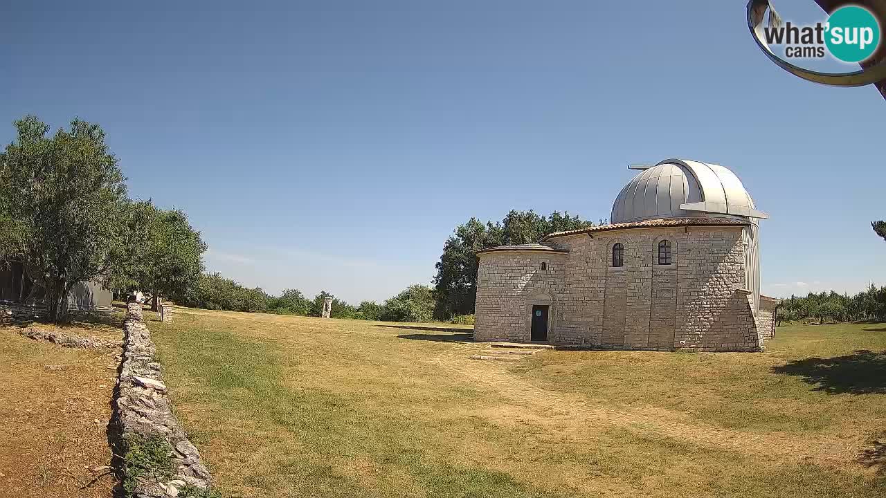 Višnjan Observatory Webcam: Gaze into the Cosmos from Istria, Croatia