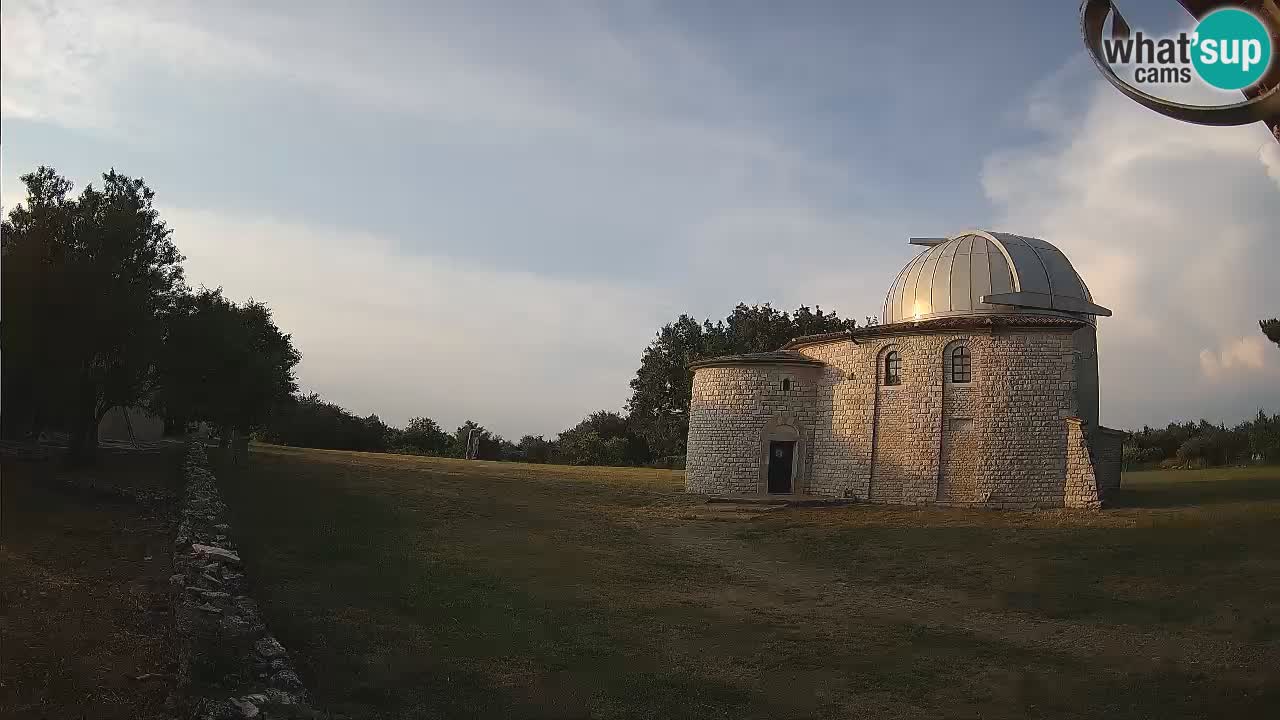 Višnjanska observatorijska spletna kamera: Opazujte vesolje iz Istre, Hrvaška