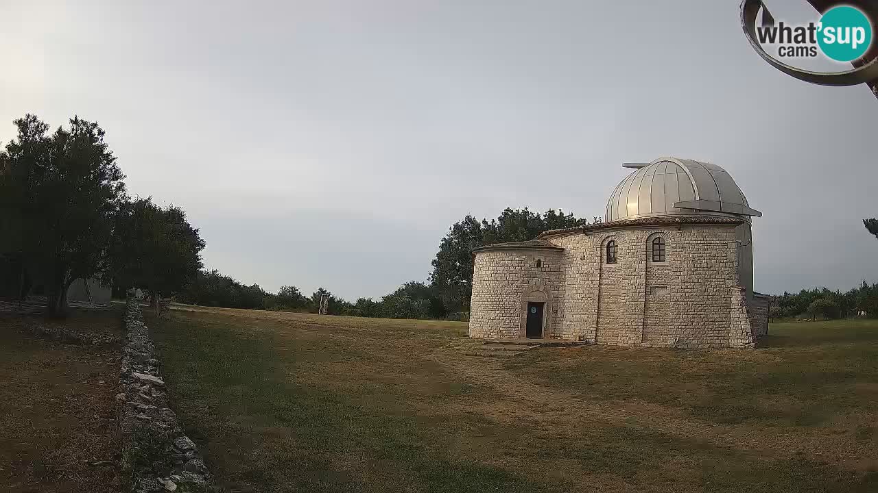 Višnjan Observatory Webcam: Gaze into the Cosmos from Istria, Croatia
