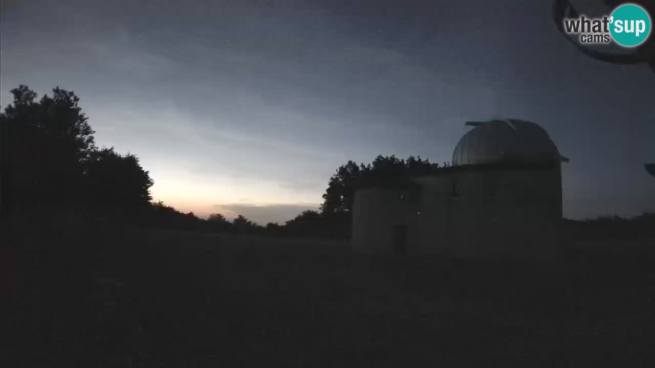 Višnjan Observatory Webcam: Gaze into the Cosmos from Istria, Croatia