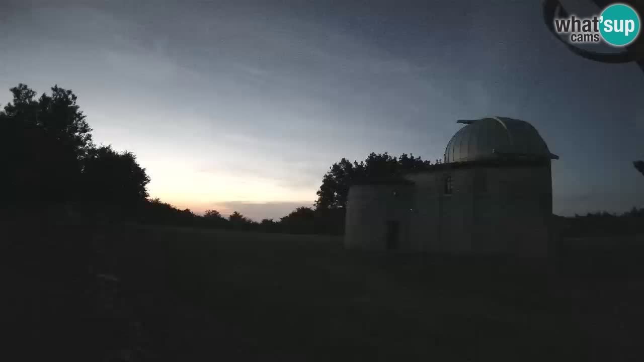 Višnjan Observatory Webcam: Gaze into the Cosmos from Istria, Croatia