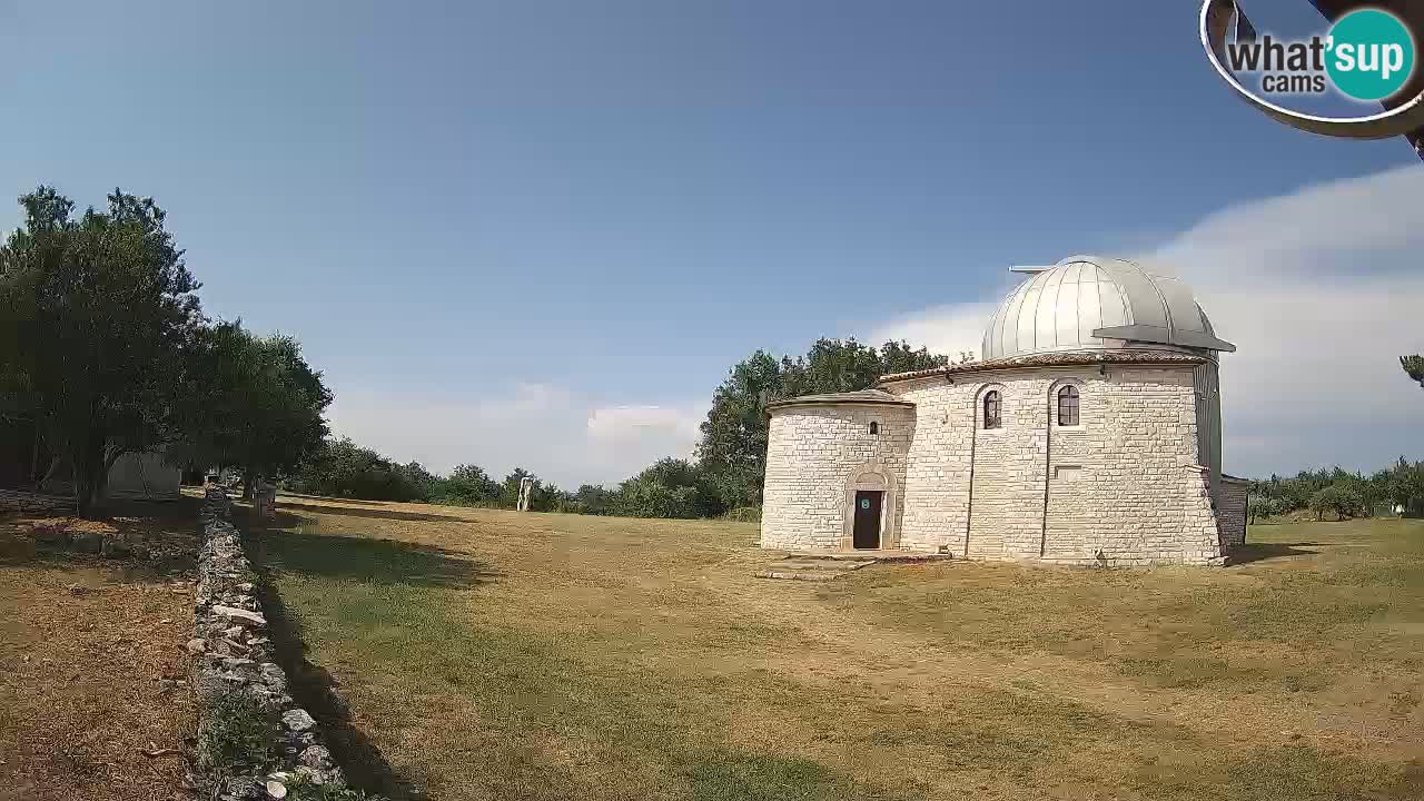 Višnjan Observatory Webcam: Gaze into the Cosmos from Istria, Croatia