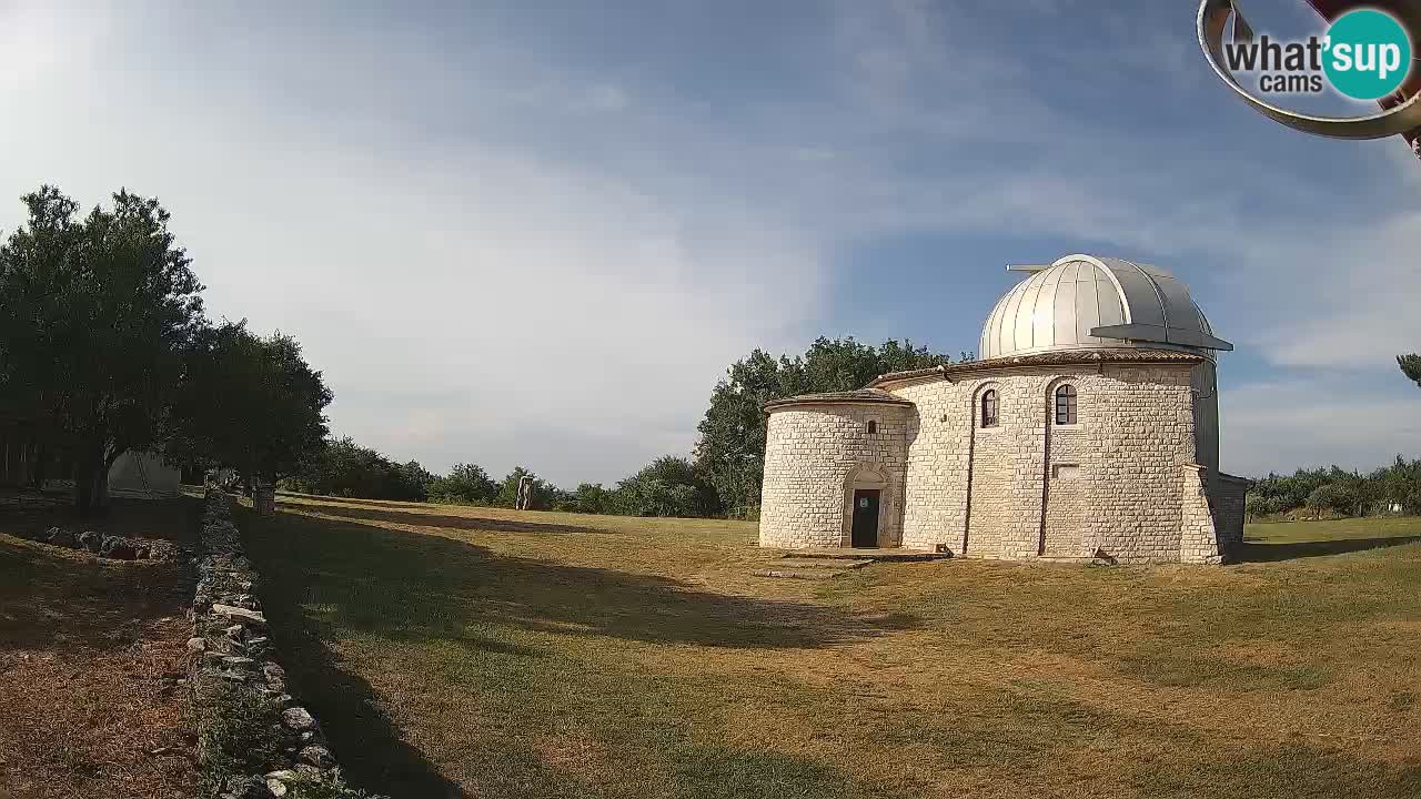 Višnjan Observatory Webcam: Gaze into the Cosmos from Istria, Croatia