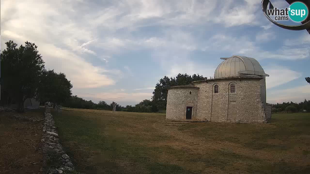 Višnjanska observatorijska spletna kamera: Opazujte vesolje iz Istre, Hrvaška
