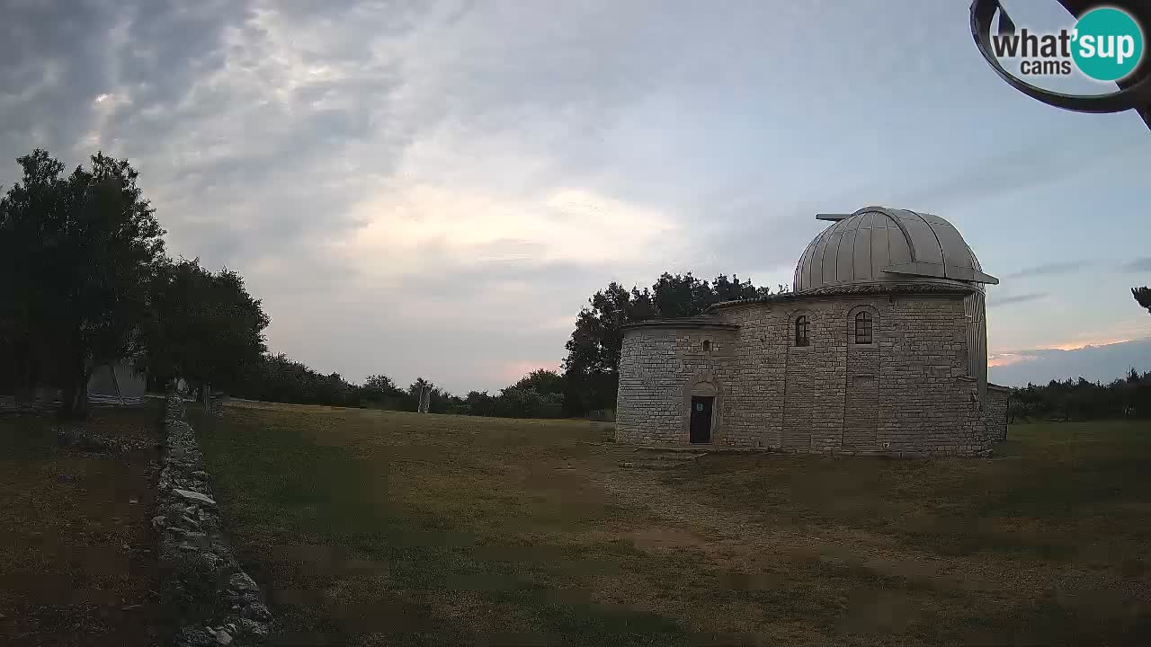 Višnjanska observatorijska spletna kamera: Opazujte vesolje iz Istre, Hrvaška