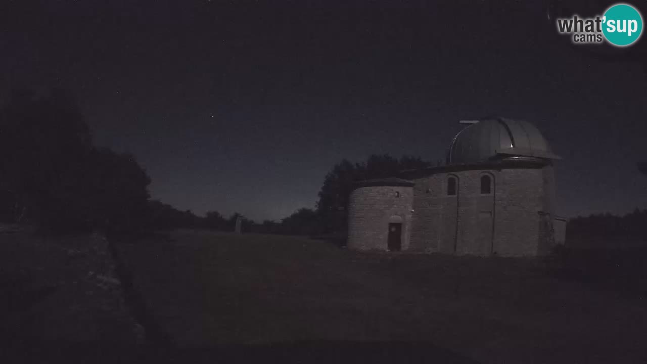 Višnjan Observatory Webcam: Gaze into the Cosmos from Istria, Croatia