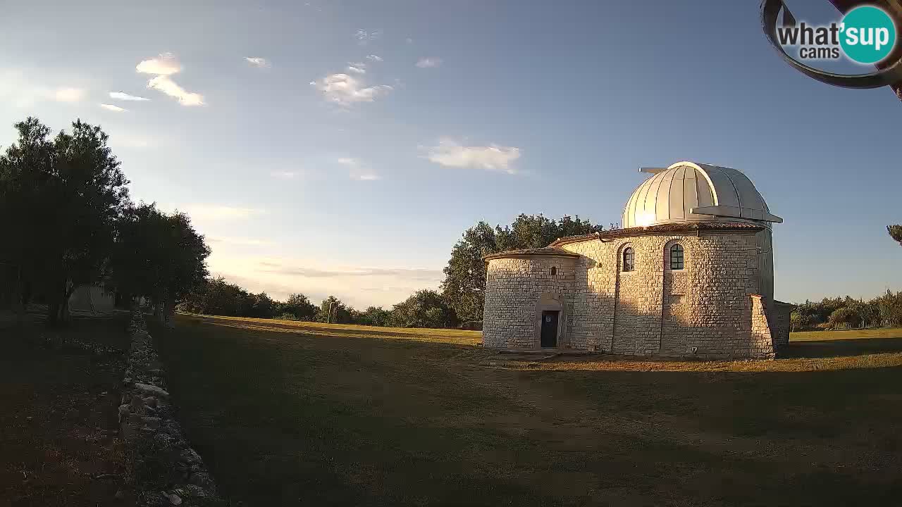Višnjan Observatory Webcam: Gaze into the Cosmos from Istria, Croatia