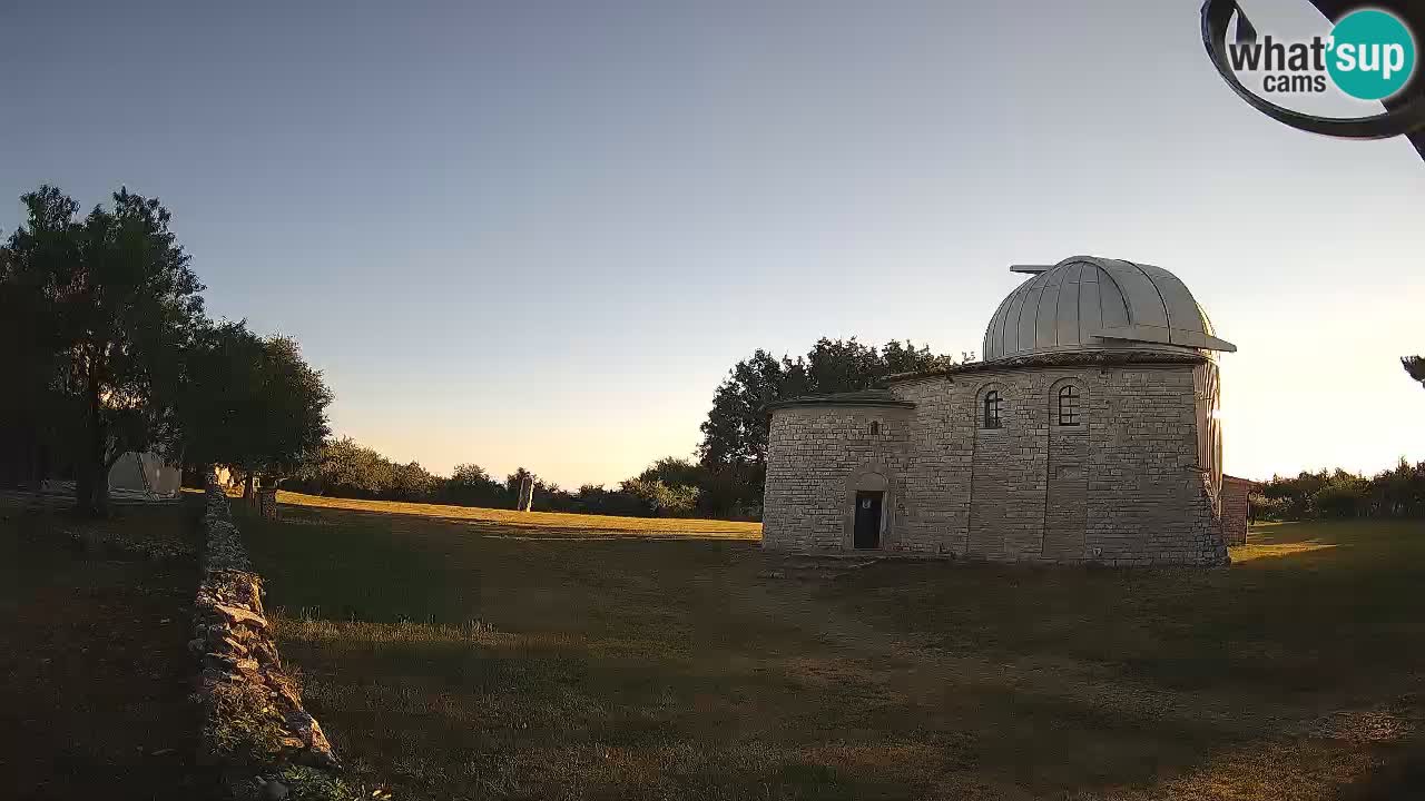 Višnjan Observatory Webcam: Gaze into the Cosmos from Istria, Croatia