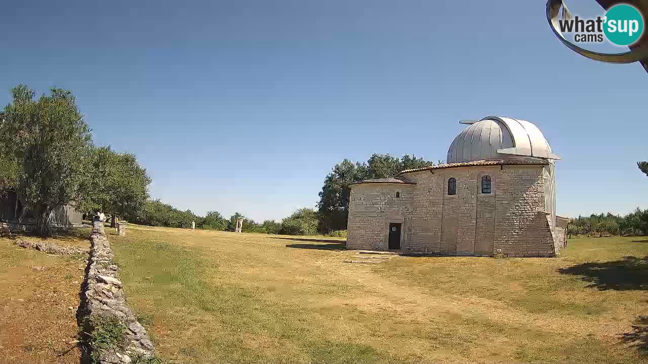 Višnjan Observatory Webcam: Gaze into the Cosmos from Istria, Croatia