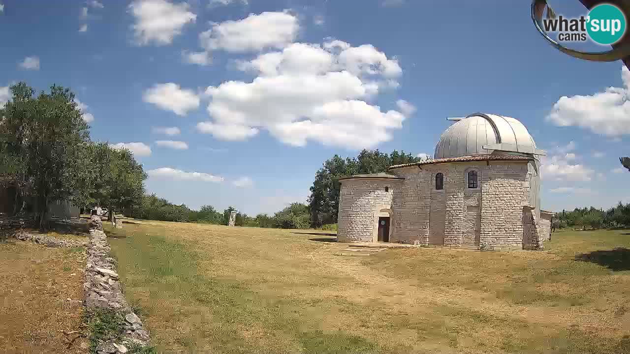 Višnjan Observatory Webcam: Gaze into the Cosmos from Istria, Croatia