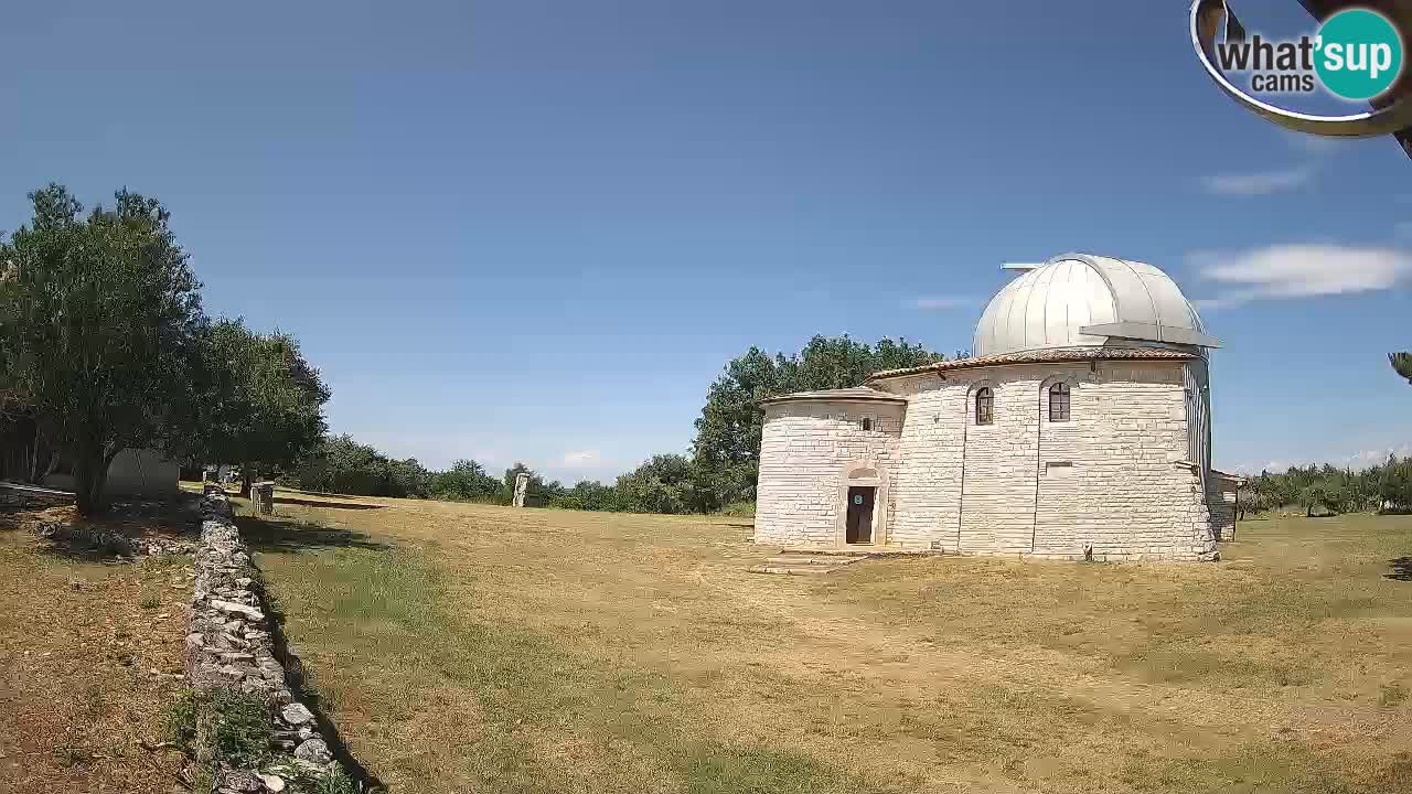 Višnjan Observatory Webcam: Gaze into the Cosmos from Istria, Croatia
