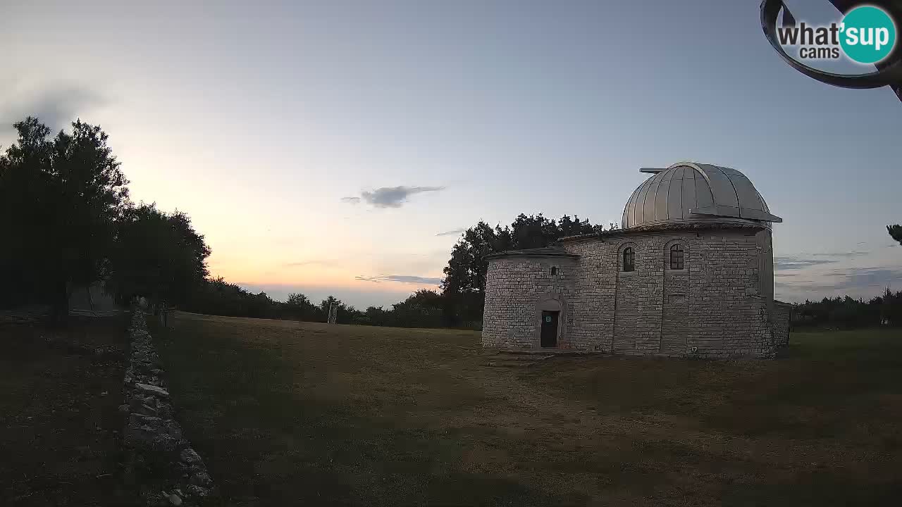 Višnjan Observatory Webcam: Gaze into the Cosmos from Istria, Croatia
