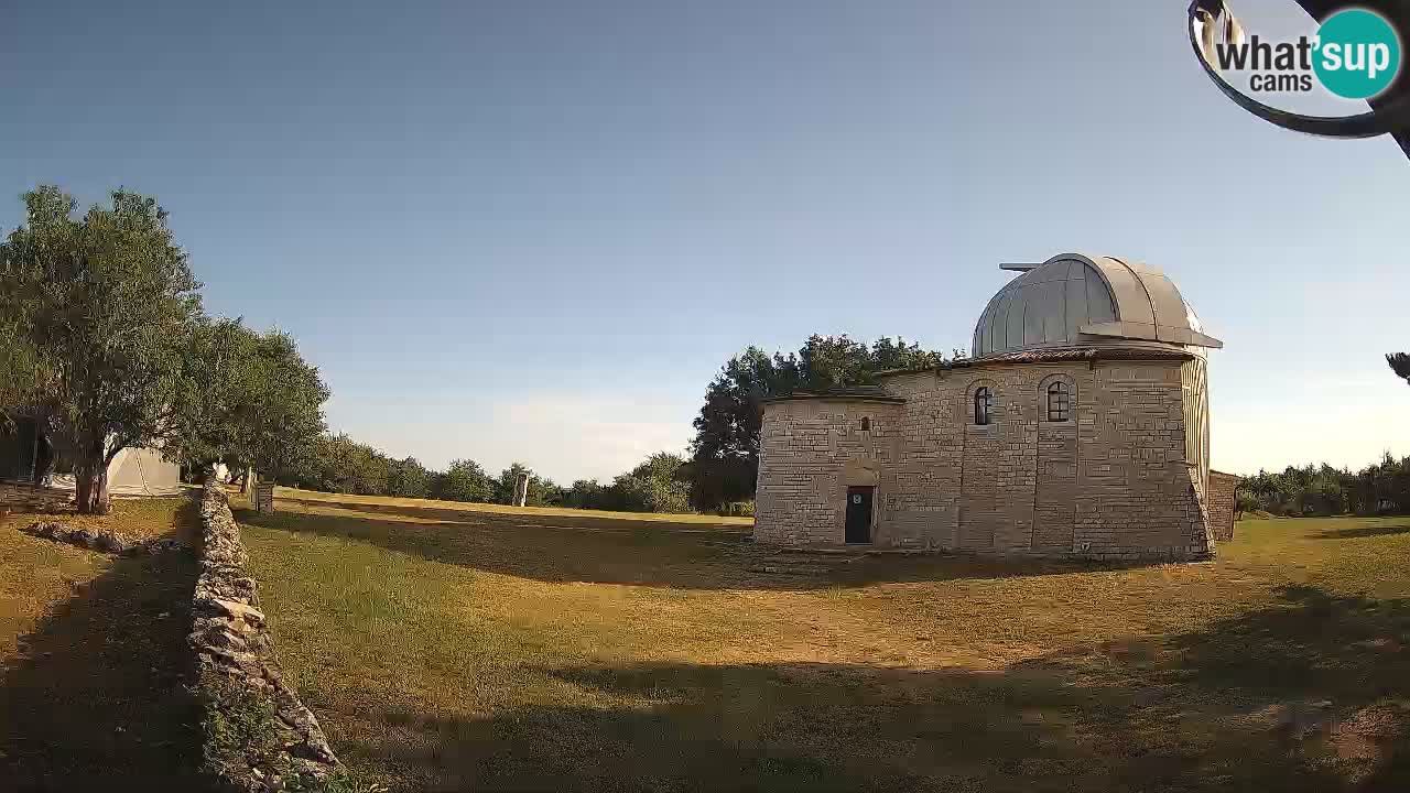 Višnjan Observatory Webcam: Gaze into the Cosmos from Istria, Croatia