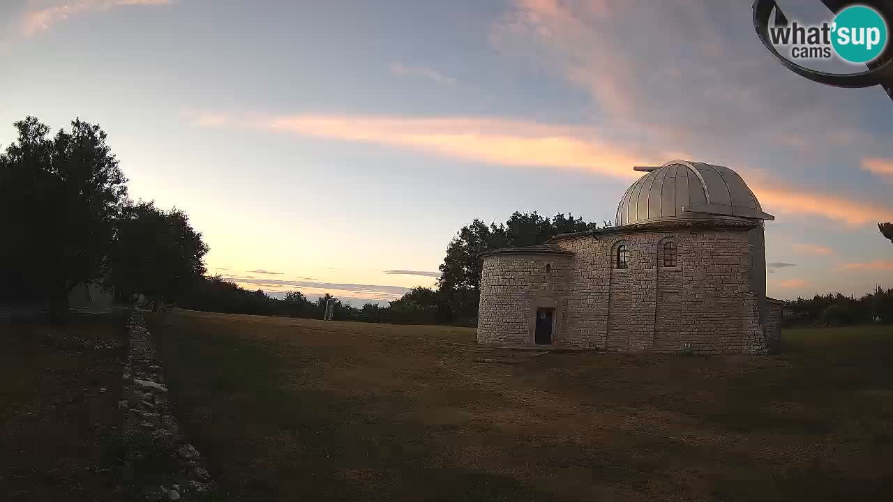 Višnjanska observatorijska spletna kamera: Opazujte vesolje iz Istre, Hrvaška