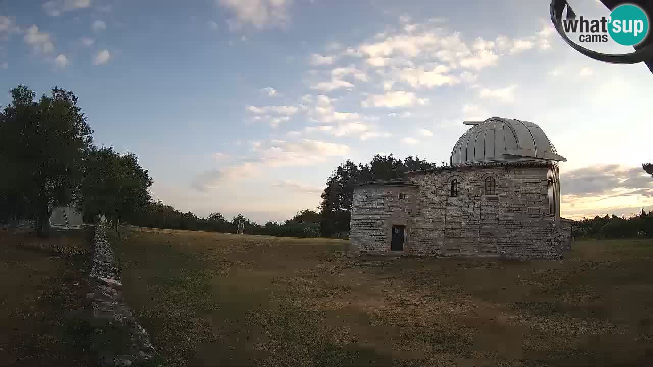 Višnjanska observatorijska spletna kamera: Opazujte vesolje iz Istre, Hrvaška