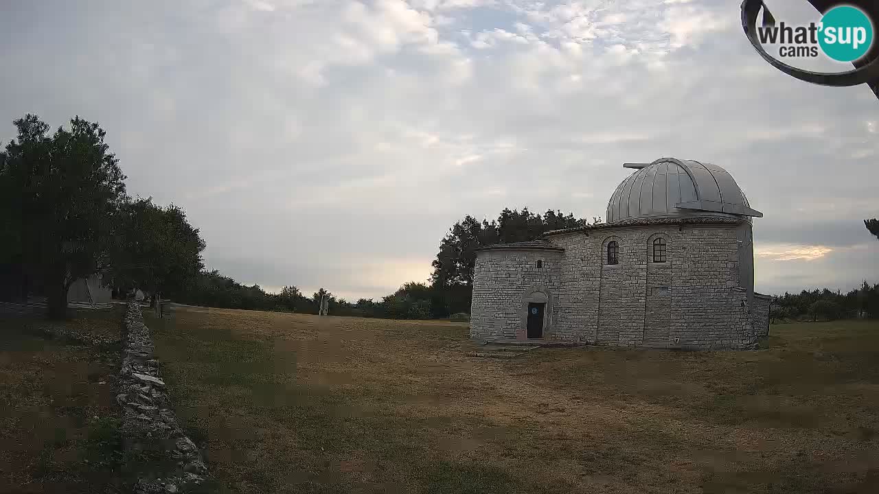 Višnjan Observatory Webcam: Gaze into the Cosmos from Istria, Croatia