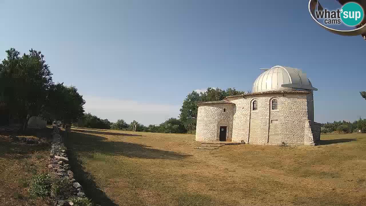 Višnjan Observatory Webcam: Gaze into the Cosmos from Istria, Croatia