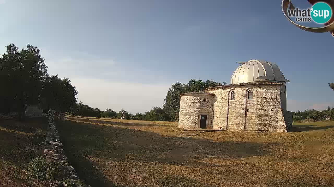 Višnjan Observatory Webcam: Gaze into the Cosmos from Istria, Croatia