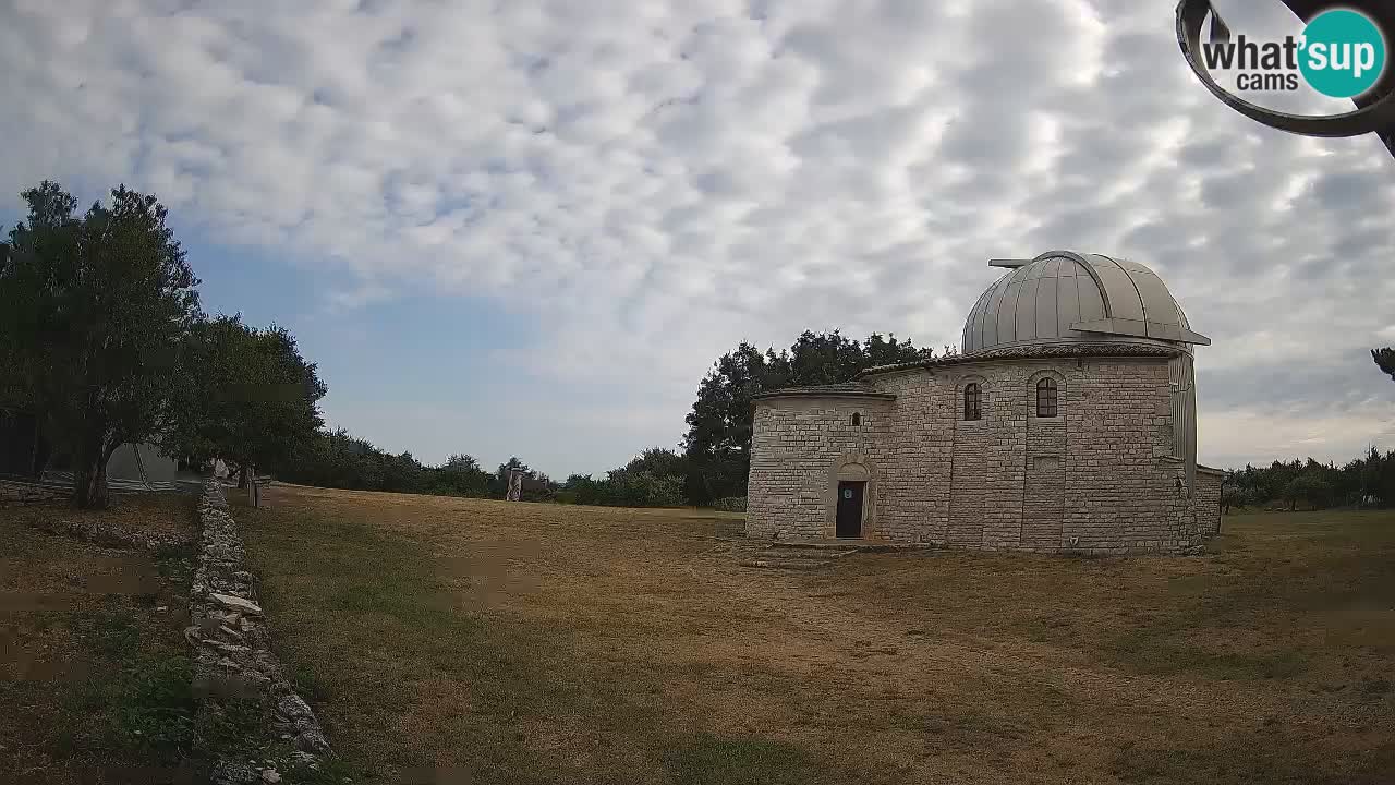 Višnjanska observatorijska spletna kamera: Opazujte vesolje iz Istre, Hrvaška