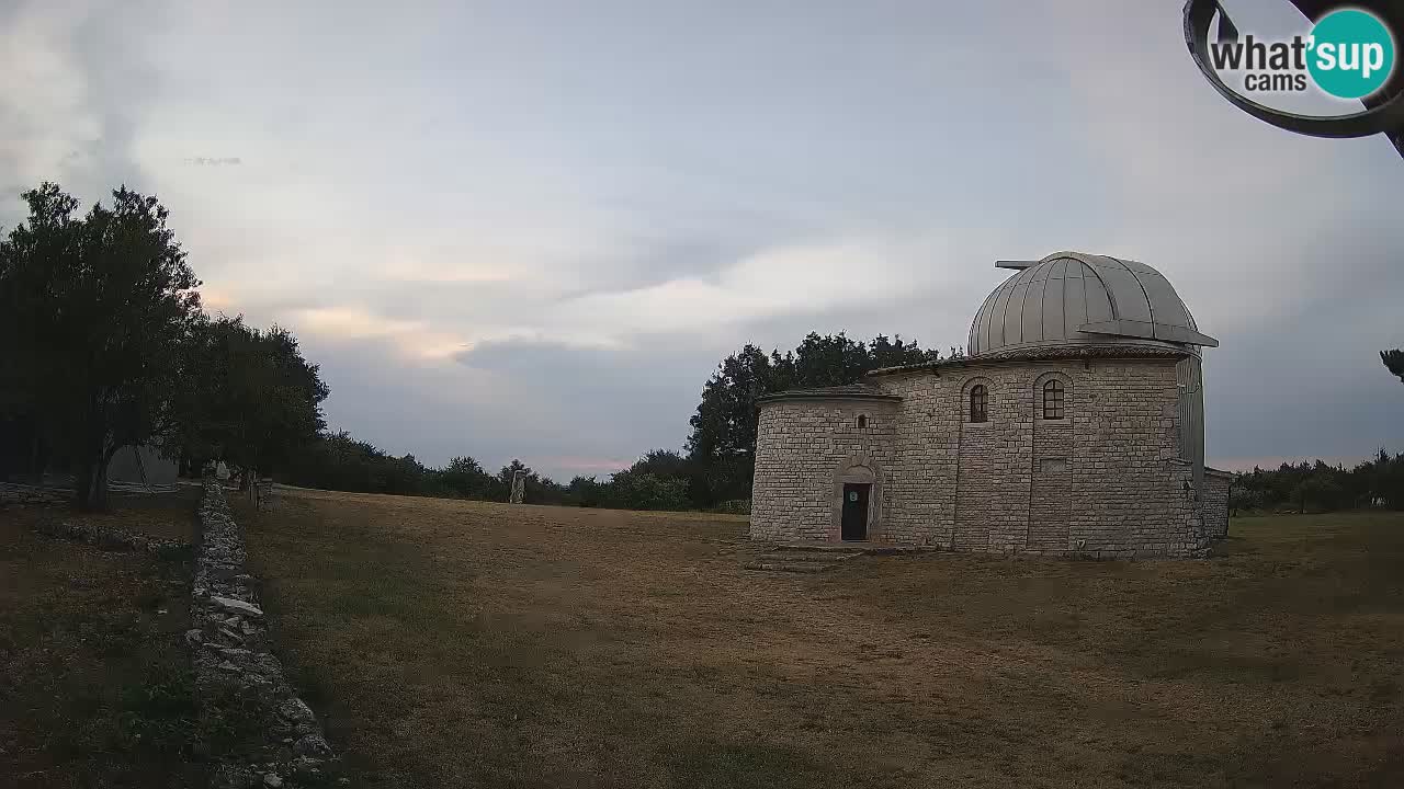 Višnjanska opservatorijska web kamera: Zavirite u svemir s poluotoka Istre, Hrvatska