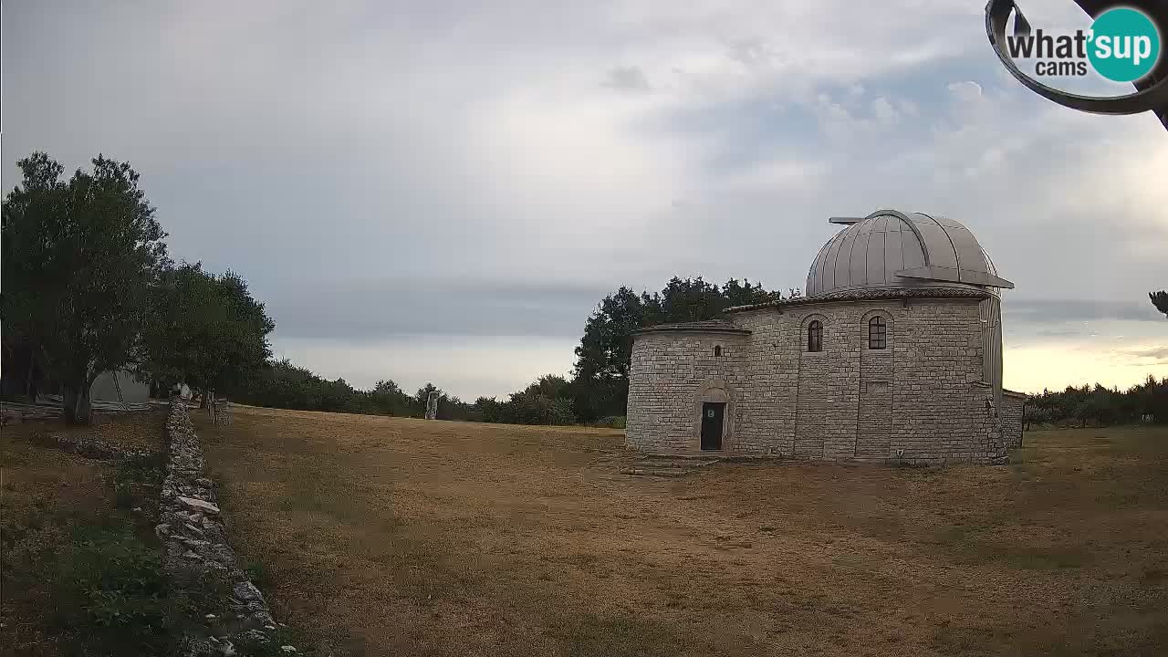 Višnjan Observatory Webcam: Gaze into the Cosmos from Istria, Croatia