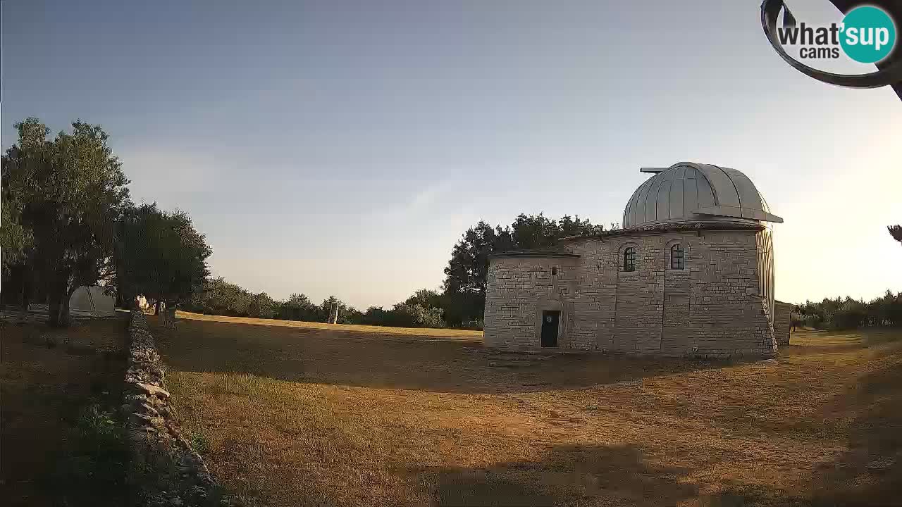 Višnjan Observatory Webcam: Gaze into the Cosmos from Istria, Croatia