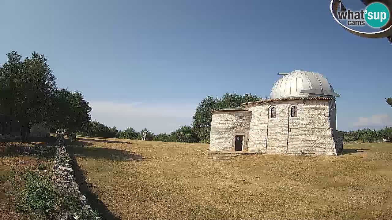Višnjan Observatory Webcam: Gaze into the Cosmos from Istria, Croatia