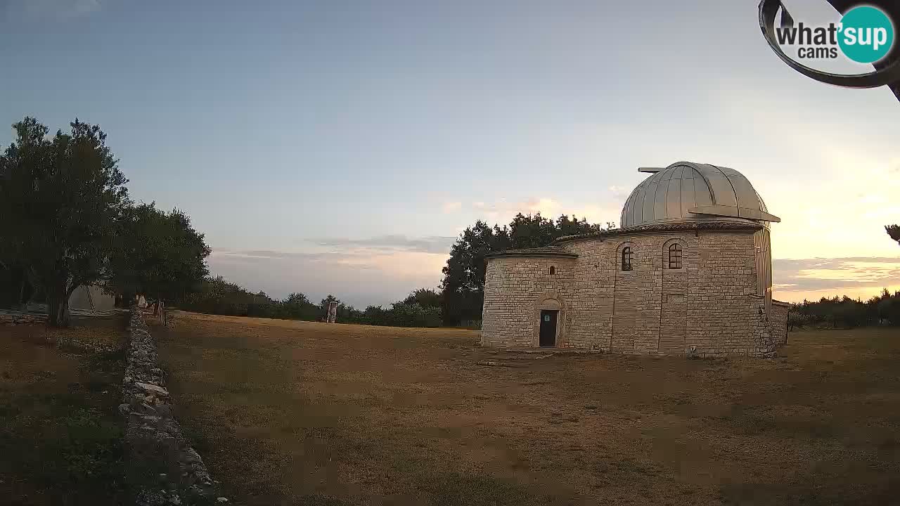 Webcam de l’Observatoire de Višnjan: Plongez dans le cosmos depuis l’Istrie, Croatie