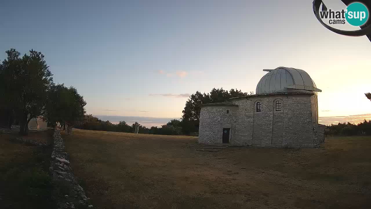 Višnjan Observatory Webcam: Gaze into the Cosmos from Istria, Croatia