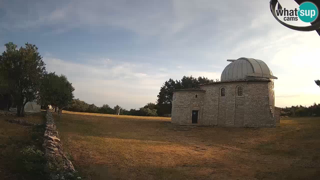 Webcam de l’Observatoire de Višnjan: Plongez dans le cosmos depuis l’Istrie, Croatie
