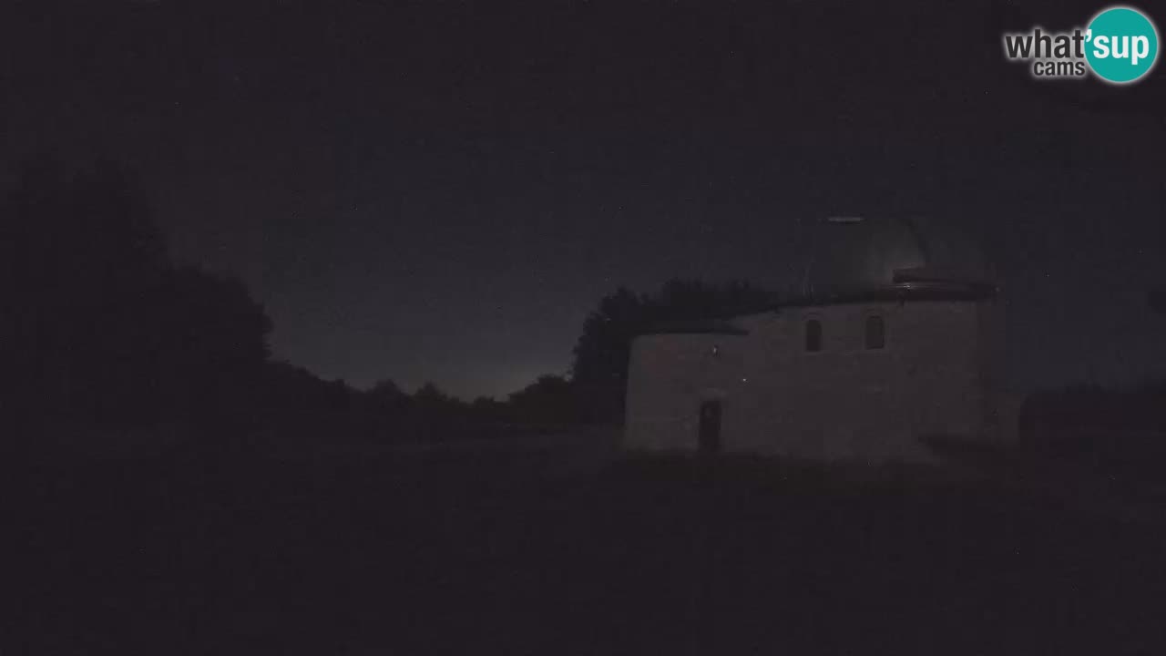 Višnjan Observatory Webcam: Gaze into the Cosmos from Istria, Croatia