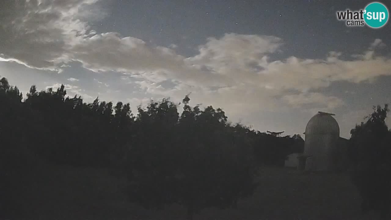 Webcam en direct de l’Observatoire de Višnjan – Explorez le ciel, les astéroïdes, les comètes et les météoroïdes
