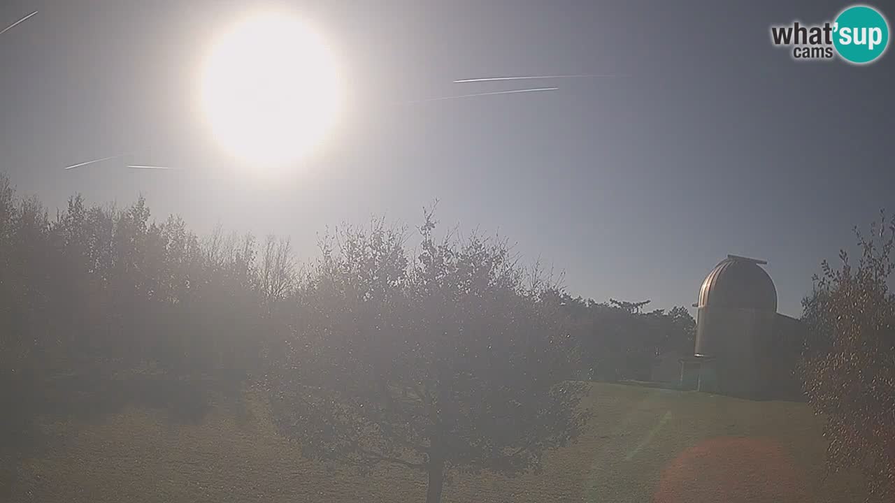 Cámara web en vivo del Observatorio de Višnjan: explora el cielo, los asteroides, cometas y meteoroides