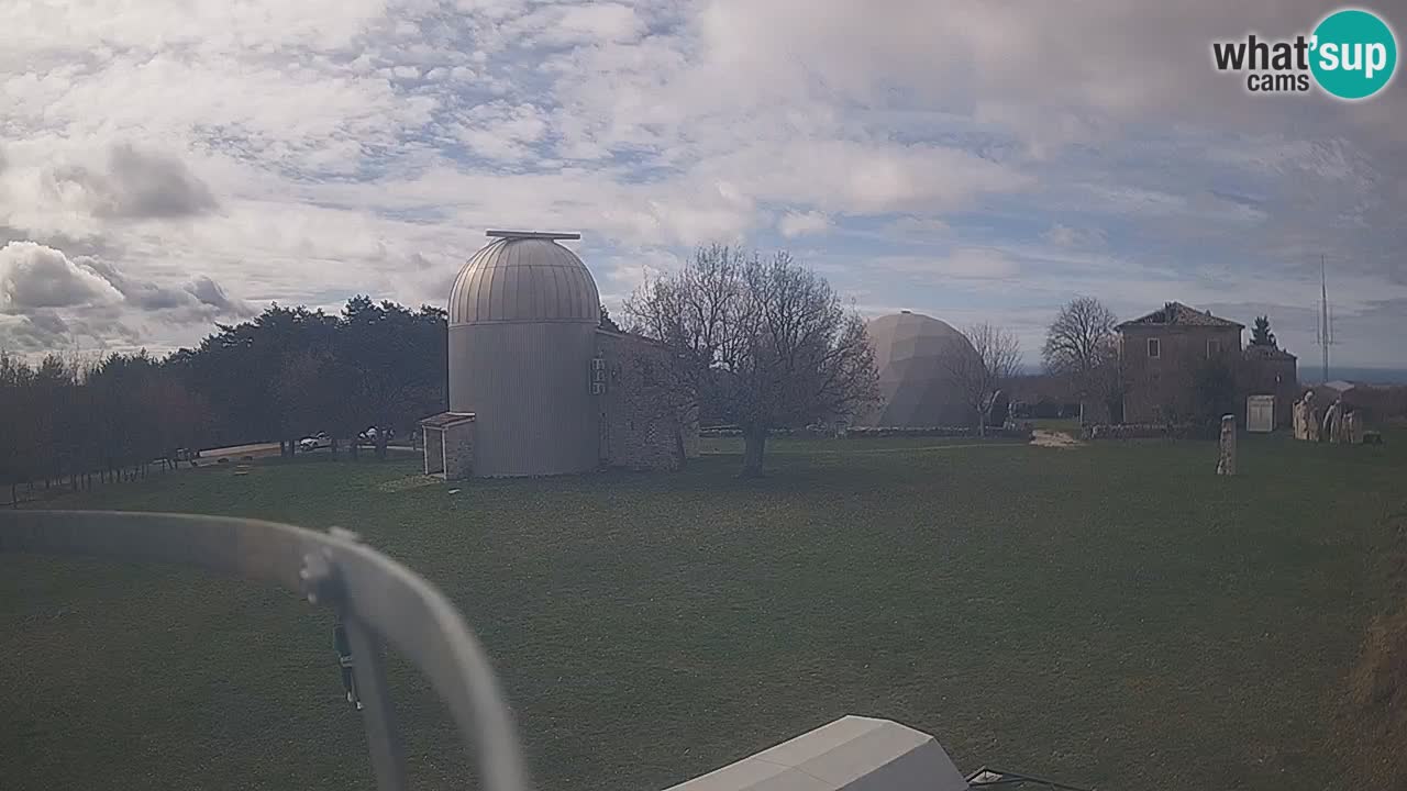 Višnjan Observatory Live Webcam – Explore the Sky, Asteroids, Comets, and Meteoroids