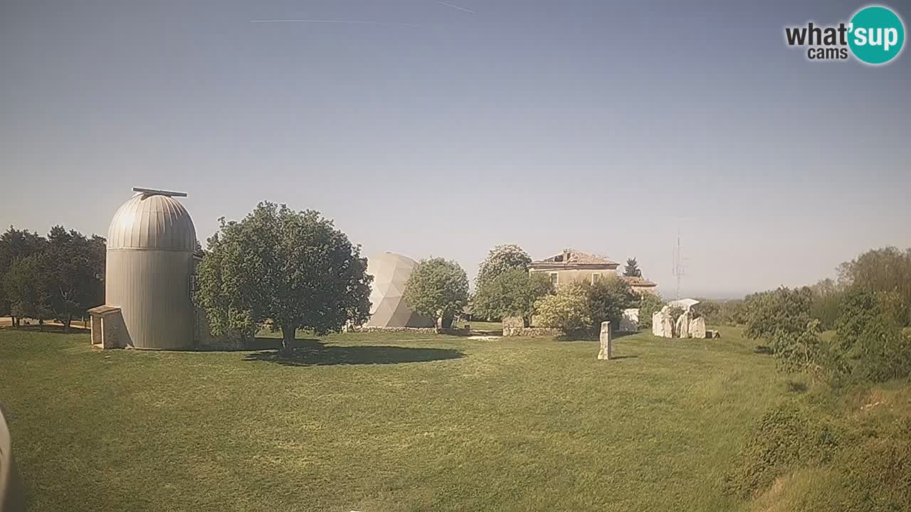 Višnjan Observatory Live Webcam – Explore the Sky, Asteroids, Comets, and Meteoroids