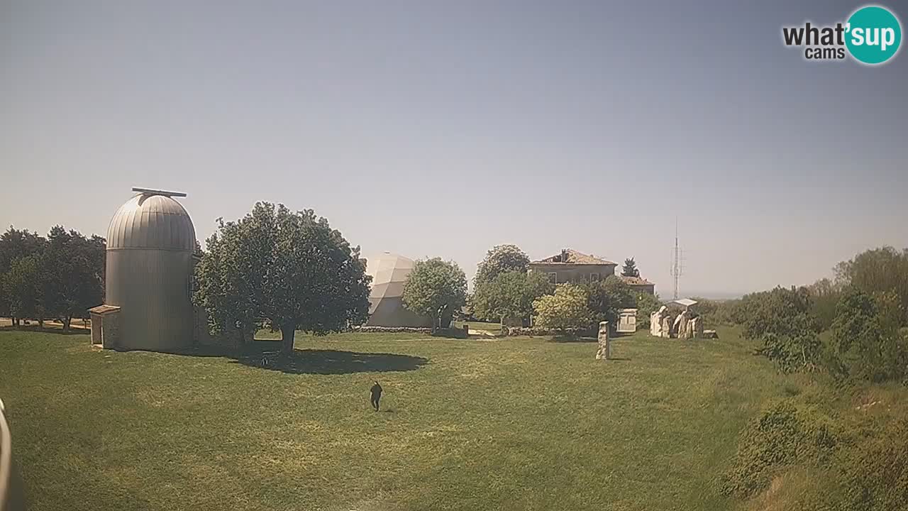Višnjan Observatory Live Webcam – Explore the Sky, Asteroids, Comets, and Meteoroids